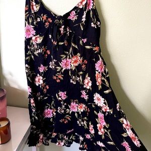 Black & Pink flowy summer dress🖤🌸🌷